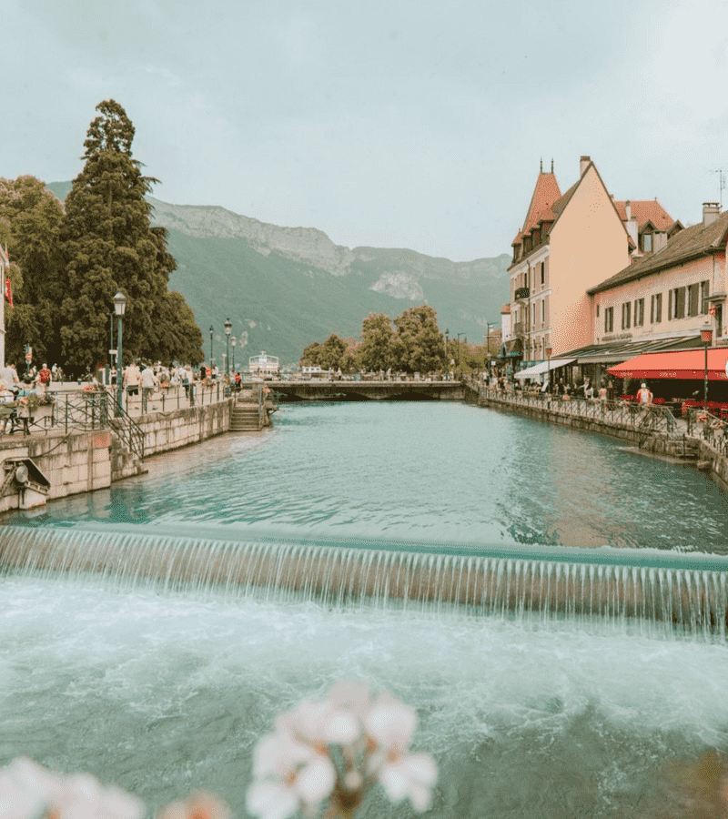 Annecy travel guide