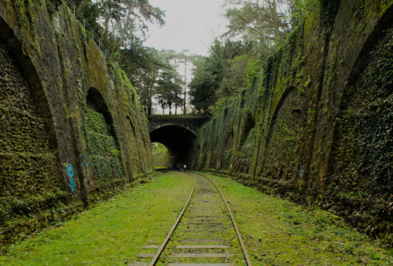 hidden places in paris